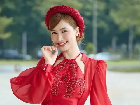 Nữ ca sĩ Bắc Bling "càn quét" đề cử Làn Sóng Xanh 2025