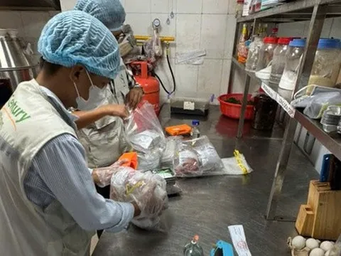 Sự thật bất ngờ khi Công an TPHCM kiểm tra 11 cơ sở chế biến thực phẩm