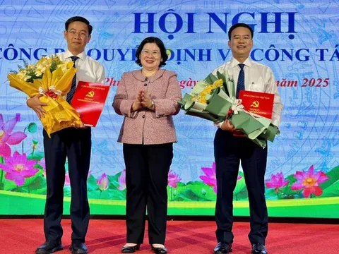 TPHCM trao các quyết định về công tác cán bộ