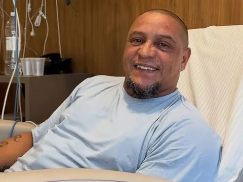 Roberto Carlos lên tiếng về tình trạng sức khỏe sau ca phẫu thuật khẩn cấp