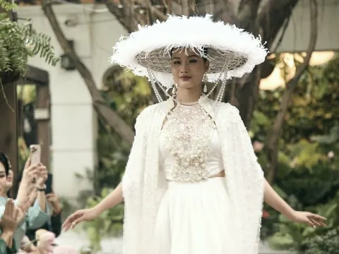 Á hậu Hương Ly gây chú ý