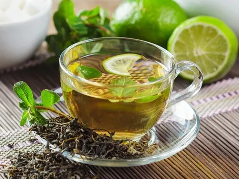 5 loại nước uống buổi sáng giúp "quét" sạch mỡ bụng, chị em uống từ giờ tới tết để dáng đẹp là vừa