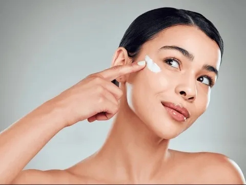 Đừng đợi đến tuổi 30: 4 thói quen chống lão hóa da sớm bạn cần biết