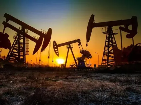 Một 'cứu tinh' không ngờ tới đang giúp dầu Nga chảy vào châu Âu: Trung chuyển hơn 5,5 triệu thùng dầu vào EU, là khách hàng lớn thứ 2 sau Ấn Độ