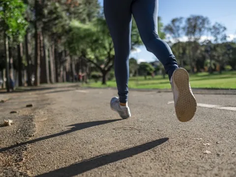 Chỉ 10 phút làm điều này, ung thư ruột lùi xa thêm một chút