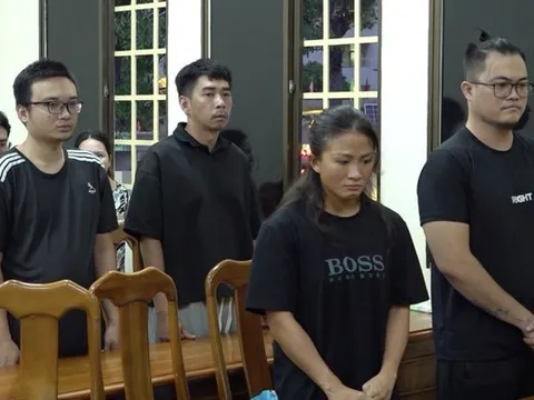 TPHCM ngày 8-1: Công ty tặng ô tô cho nhân viên; công an bắt "trùm" đứng sau nhiều cơ sở giải trí