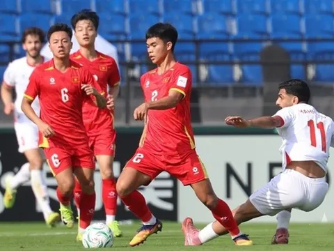 Nam cầu thủ có tốc độ “xé gió” vừa khuynh đảo U23 châu Á là ai?