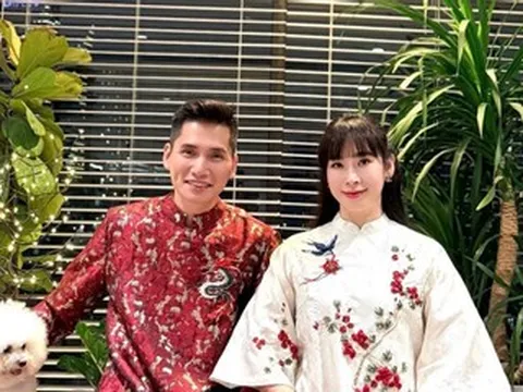 NSND Trần Hiếu tuổi 90 bạo bệnh vẫn luyện đàn, MC “Ai là triệu phú” khoe vợ đẹp