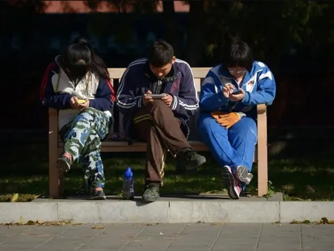 Độc lạ Trung Quốc: Ứng dụng "Bạn đã chết chưa?" leo lên top 1 Apple Store, im lặng quá 2 ngày là app tự động báo tin buồn