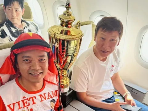 "Cổ động viên nhiệt thành bậc nhất": Chi 150 triệu đồng bay sang Saudi Arabia cổ vũ U23 Việt Nam