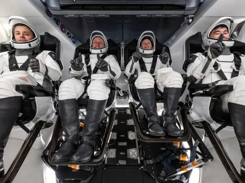 NASA lần đầu tiên đưa phi hành gia ISS về Trái đất vì lý do này