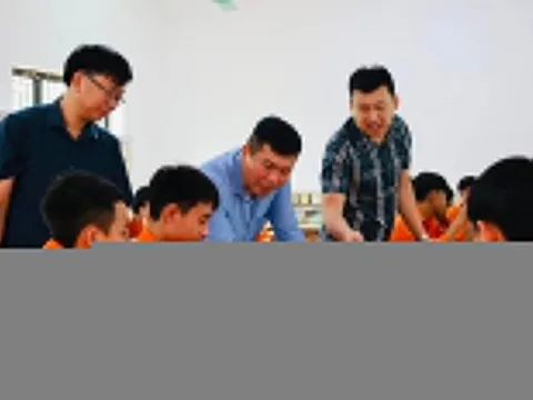 Giáo viên, nhân viên hợp đồng thấp thỏm lo mất việc