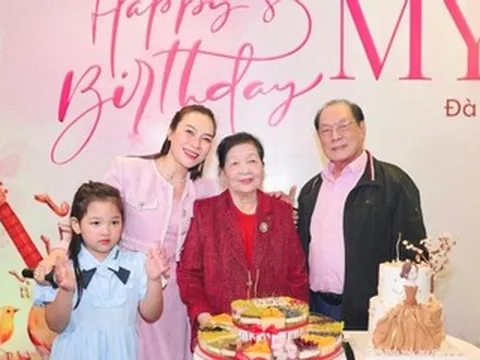 Ngày vui của gia đình Mỹ Tâm, NSND Phạm Phương Thảo đón tuổi mới