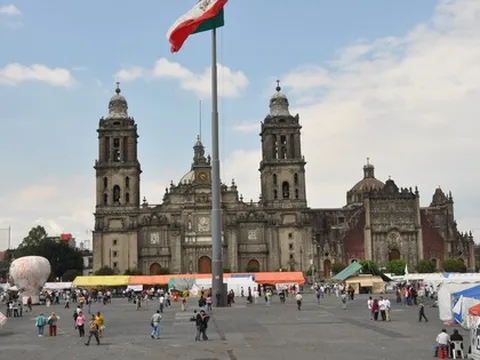 Không phải Mỹ, đây mới là nước đang giữ tiền bán dầu của Venezuela