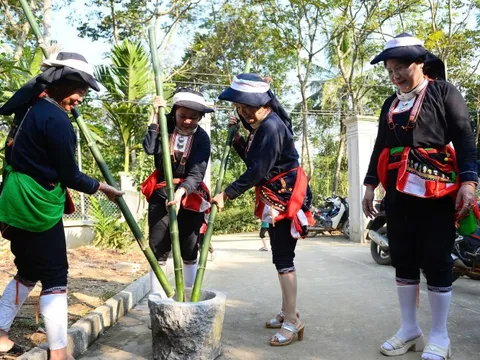 "Tết năm cùng" – Mùa sum họp thiêng liêng của người Dao quần chẹt xứ Thanh