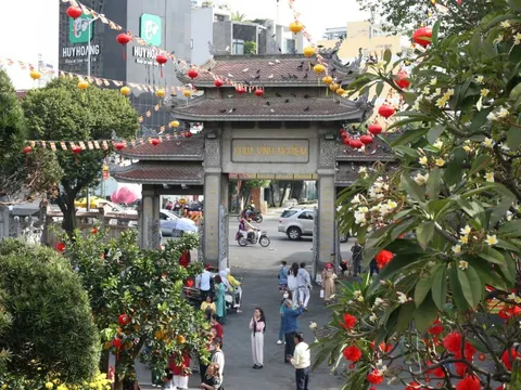 TPHCM: Tết Bính Ngọ, cán bộ lãnh đạo chỉ dự lễ chùa, lễ hội khi được phân công