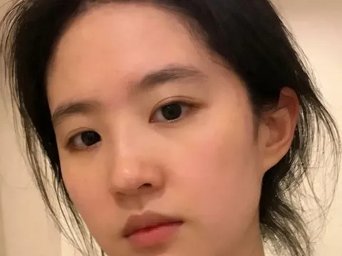 Lưu Diệc Phi để mặt mộc gây chú ý, được khen đẹp hơn ảnh chỉnh sửa