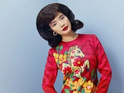 Á hậu Lâm Bích Tuyền rạng rỡ với áo dài ngựa đa sắc màu