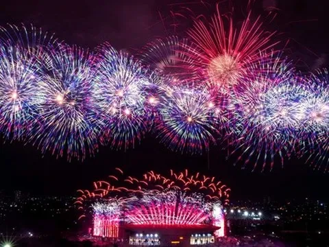 Không chỉ là ông lớn bất động sản, tập đoàn này còn đứng sau những màn pháo hoa lớn nhất, đẹp nhất và nhiều kỷ lục nhất Việt Nam