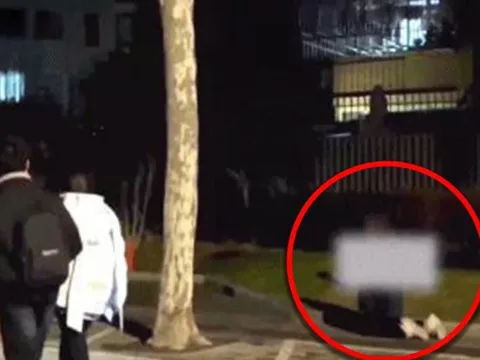 Mẹ Trung Quốc gây phẫn nộ vì bắt con gái bò bằng đầu gối