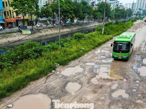 Hiện trạng sửa chữa tuyến đường nhiều 'ổ gà', 'ô trâu' nhất nội thành Hà Nội