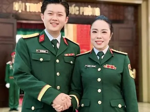 Ca sĩ Tuấn Ngọc tiết lộ về 2 người thầy đều là Đại tá, NSND