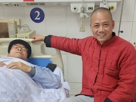 NSND Trần Nhượng nhập viện