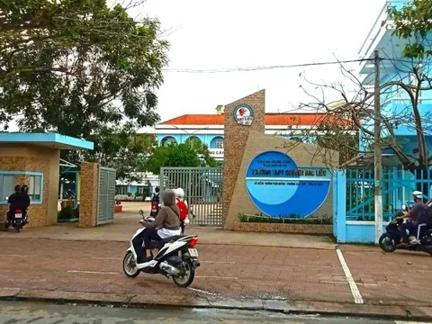 Vụ thầy giáo được minh oan sau 9 năm: Kiểm điểm 11 người