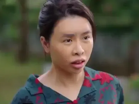 Giúp việc lương 11 triệu/tháng vẫn nhặt đồng nát, tóc rối bày bừa khắp nhà, định cho nghỉ việc thì cô đưa ra "bùa hộ...