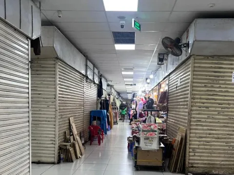 Cảnh tượng lạ ở chợ truyền thống TPHCM lúc cận Tết