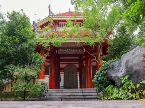 Đục bỏ tên giảng viên dùng bằng giả tại ĐH Sư phạm Hà Nội 2