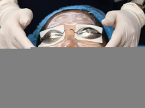 TP.HCM cấm quảng cáo bơm, tiêm làm đẹp trong trường học