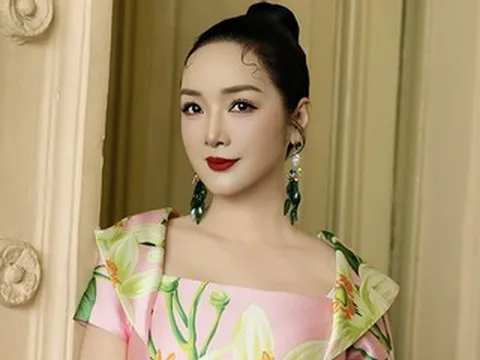 Hoa hậu Giáng My trẻ đẹp bất chấp thời gian ở tuổi 55