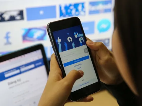 Người dùng Facebook sắp phải trả tiền
