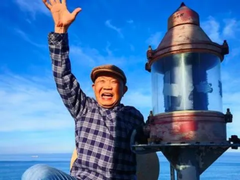 Cụ ông U90 du lịch bụi khắp thế giới suốt 10 năm, gây sốt mạng xã hội