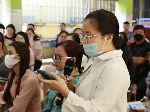 Vụ nghi thịt bẩn vào trường học TP.HCM: Phụ huynh muốn kiện công ty