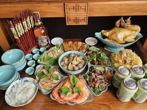 Văn khấn Rằm tháng 12 âm lịch năm Ất Tỵ 2025 theo truyền thống