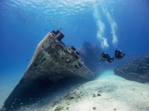 Có gì dưới 'tam giác quỷ' Bermuda?