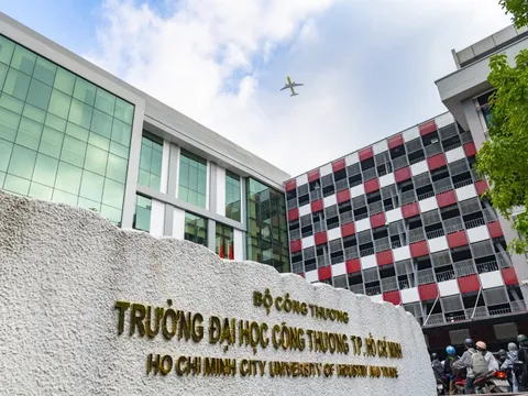 Thư viện 20 tỷ đồng trong trường đại học công lập ở TP.HCM