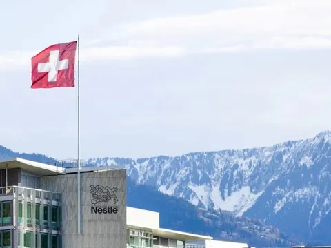 Lo ngại độc tố, Nestlé rầm rộ thu hồi sữa tại châu Âu