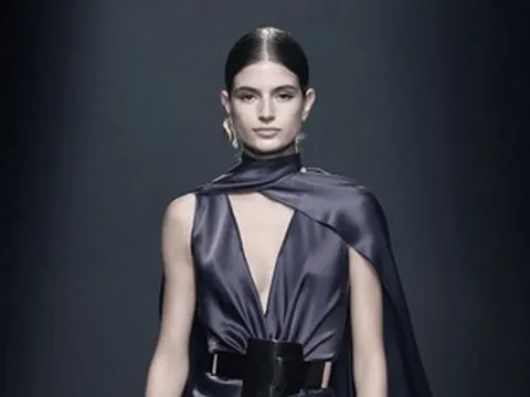 Nữ người mẫu qua đời đột ngột ở tuổi 22