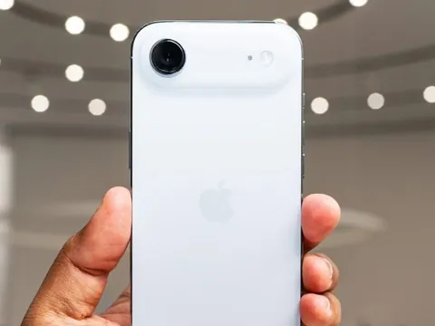 Chiếc iPhone giảm giá kỷ lục thời điểm giáp Tết Nguyên đán 2026