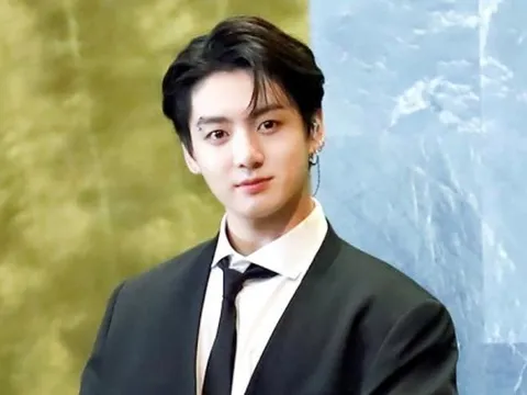 Jungkook lọt top nghệ sĩ nam phong cách nhất toàn cầu
