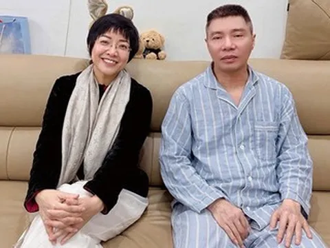 MC Thảo Vân giáp Tết đi thăm chồng cũ Công Lý, hoa hậu Đỗ Mỹ Linh đẹp hút hồn