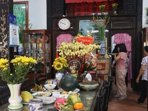 Nhà cổ 119 năm giữa lòng TPHCM, Tết nào cũng đông đủ con cháu