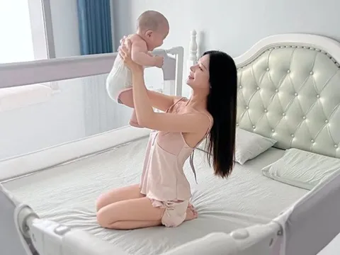 Mùng 4 Tết con gái vẫn chưa về, bố bắt xe lên nhà thông gia, vừa đến cổng thấy “giúp việc” liền đòi ở lại