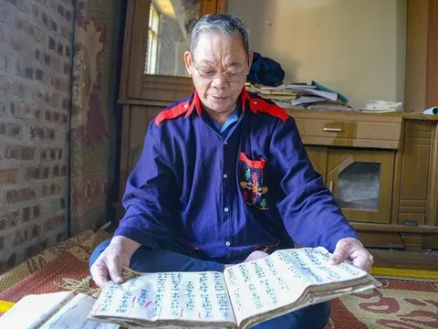 Níu từng con chữ cổ của người Dao trước nguy cơ thất truyền