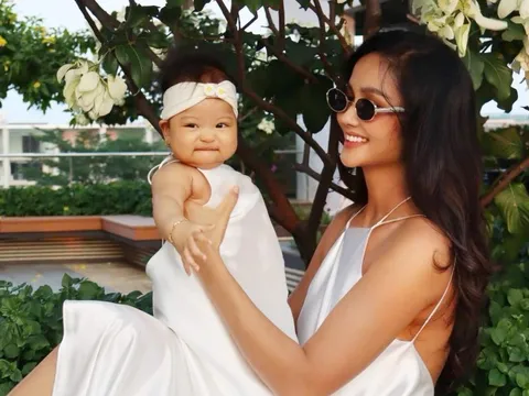Vẻ đáng yêu của con gái H'Hen Niê khiến Á hậu Thủy Tiên "tan chảy"