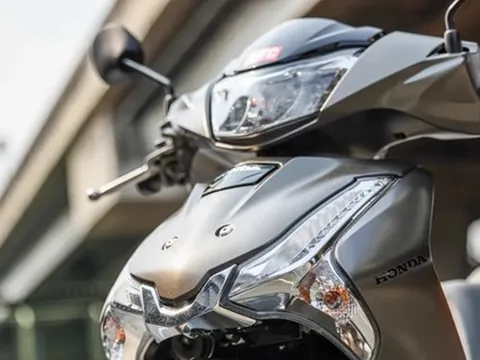 Vua xe số "ăn xăng như ngửi": Đã thêm phanh CBS, có Smartkey