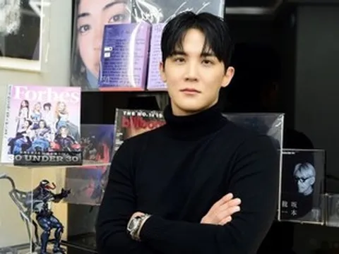 Công ty lên tiếng giữa bê bối nam ca sĩ 40 tuổi bị bắt khẩn cấp